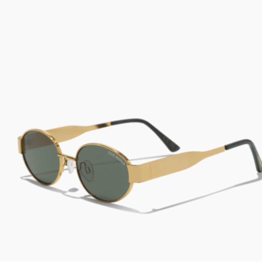 NWT Steve Madden gold tone Mystie Sunglasses 😎